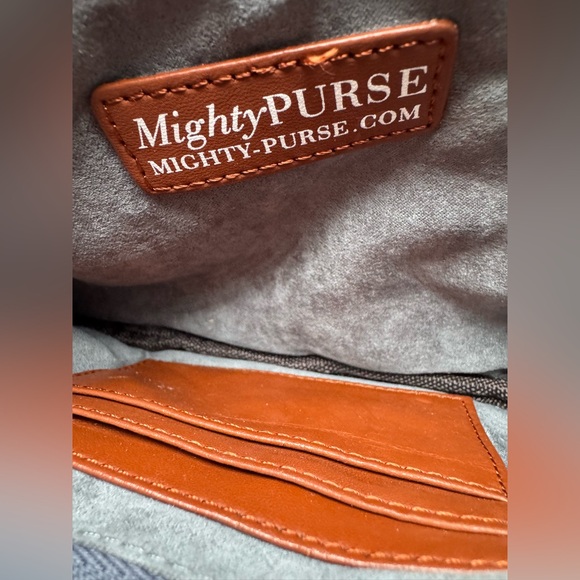 Mighty Purse Cream and Brown quilted Wristlet Clutch crossbody - Picture 4 of 4